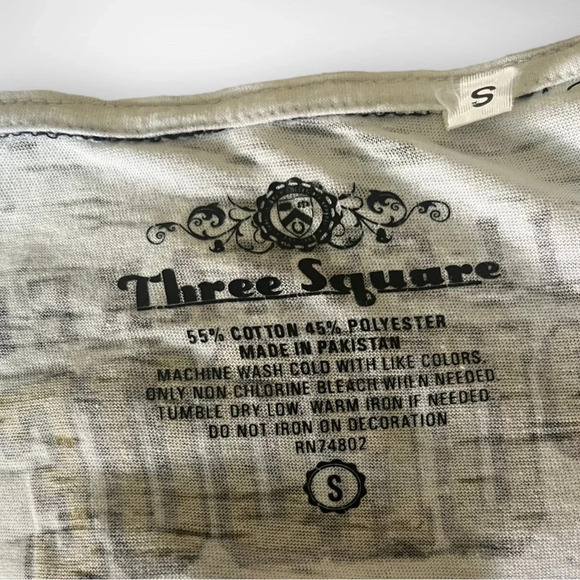 THREE SQUARE Women's Purdue Pete‎ Short Sleeve Shirt Size Small | EUC - Picture 5 of 5